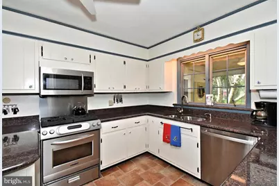 206 Cathcart, Gwynedd Valley, PA 19437 - Photo 15