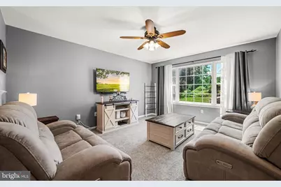 207 Red Rock Circle, Royersford, PA 19468 - Photo 5