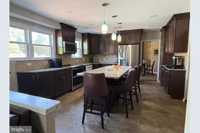 1325 Deflavis Circle, Blue Bell, PA 19422 - Photo 7