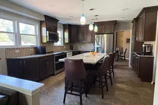 1325 Deflavis Cir, Blue Bell, PA 19422 - Photo 7