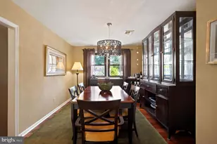 1325 Deflavis Cir, Blue Bell, PA 19422 - Photo 3