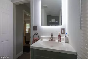 957 W 6th St, Lansdale, PA 19446 - Photo 15