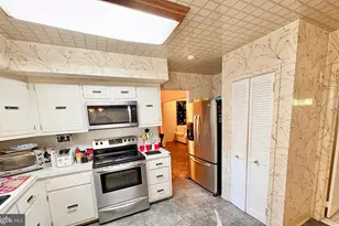1210 Mettler Rd, Huntingdon Valley, PA 19006 - Photo 17