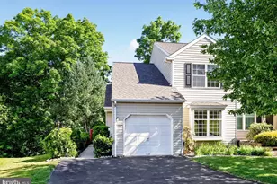 1150 Oxford Cir, Lansdale, PA 19446 - Photo 1