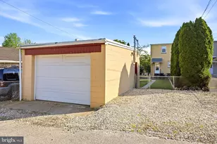 326 E 10th Ave, Conshohocken, PA 19428 - Photo 27