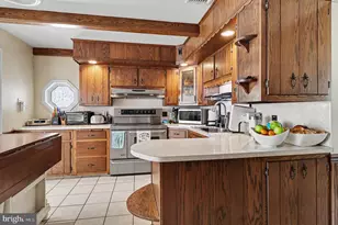 1085 N Washington St, Pottstown, PA 19464 - Photo 7