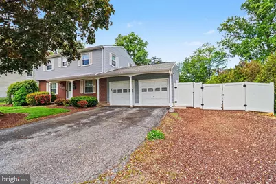 1085 N Washington Street, Pottstown, PA 19464 - Photo 3