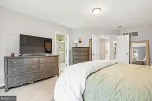 492 Red Oak Dr, Elkins Park, PA 19027 - Photo 15