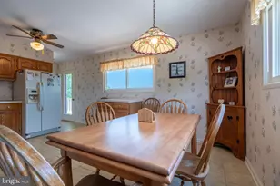 167 E Valley Forge Rd, King of Prussia, PA 19406 - Photo 17