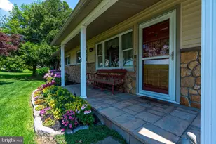 167 E Valley Forge Rd, King of Prussia, PA 19406 - Photo 7