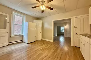 38 W 5th St, Pottstown, PA 19464 - Photo 9