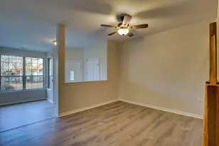 1302 Foxmeadow Cir, Royersford, PA 19468 - Photo 5