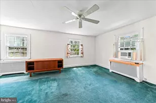 4 E Lodges Ln, Bala Cynwyd, PA 19004 - Photo 23
