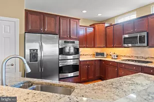 4646 Logan Ct, Schwenksville, PA 19473 - Photo 9