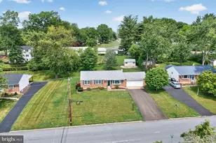 3207 Sharon Ln, Norristown, PA 19403 - Photo 3