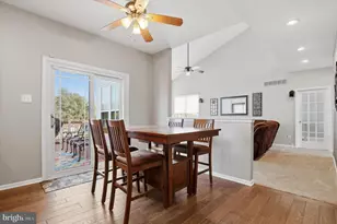 17 Carriage Cir, Royersford, PA 19468 - Photo 11
