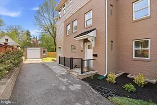 425 Grove Pl, Narberth, PA 19072 - Photo 3