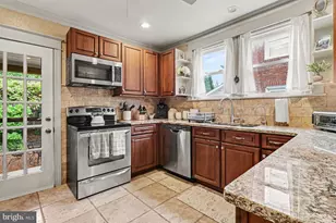 1720 Locust St, Norristown, PA 19401 - Photo 11