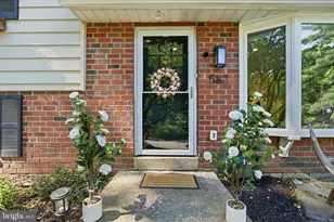 582 Forest Rd, Wayne, PA 19087 - Photo 3