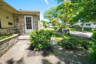 1017 Sycamore Dr, Pottstown, PA 19464 - Photo 3