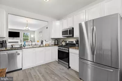 303 W 1st Avenue, Conshohocken, PA 19428 - Photo 7