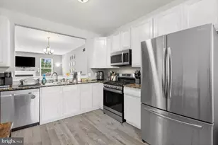 303 W 1st Ave, Conshohocken, PA 19428 - Photo 7