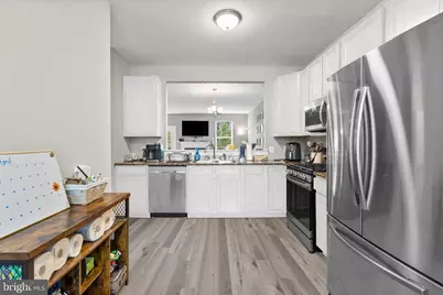 303 W 1st Avenue, Conshohocken, PA 19428 - Photo 9