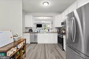 303 W 1st Ave, Conshohocken, PA 19428 - Photo 9