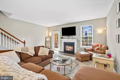 303 W 1st Avenue, Conshohocken, PA 19428 - Photo 5