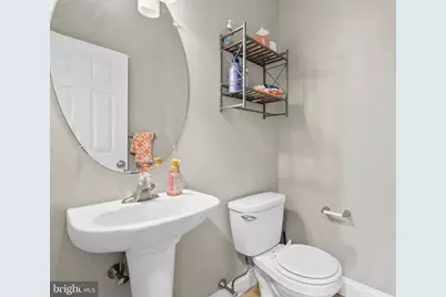303 W 1st Avenue, Conshohocken, PA 19428 - Photo 15