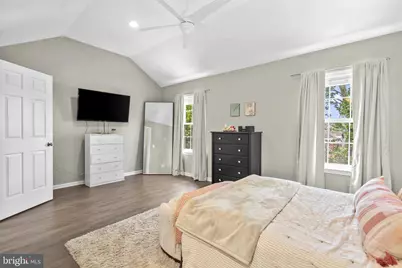 303 W 1st Avenue, Conshohocken, PA 19428 - Photo 19