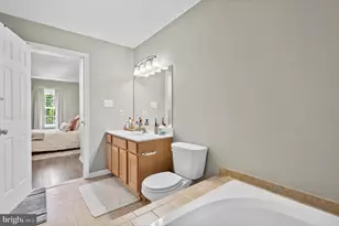 303 W 1st Ave, Conshohocken, PA 19428 - Photo 21