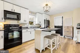 239 E 12th Ave, Conshohocken, PA 19428 - Photo 7