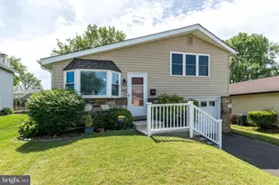 1513 Lindbergh Ave, Abington, PA 19001 - Photo 3