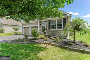 156 Masters Dr, Pottstown, PA 19464 - Photo 3