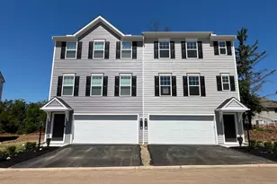 740 Fawn Way, Pennsburg, PA 18073 - Photo 1