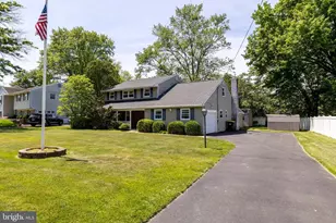 40 Harcourt Ln, Hatboro, PA 19040 - Photo 3