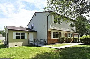 3115 Greenhill Ln, Norristown, PA 19401 - Photo 3
