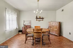 25 William Penn Dr, Schwenksville, PA 19473 - Photo 11