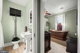 344 E High St, Pottstown, PA 19464 - Photo 23