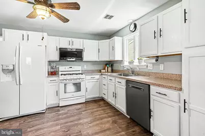 793 Hunter Drive, Pennsburg, PA 18073 - Photo 17