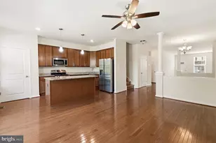 423 Sweet Bay Ln, Norristown, PA 19403 - Photo 13