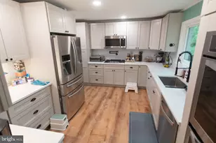 459 Harrison Ave, Glenside, PA 19038 - Photo 9