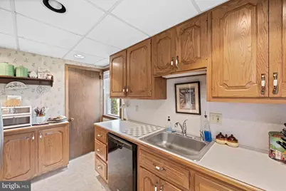 961 S Hills Boulevard, Pottstown, PA 19464 - Photo 17