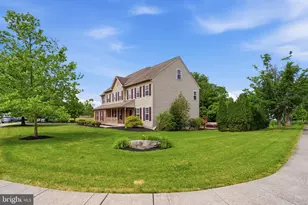 89 Bella Rosa Ct, Royersford, PA 19468 - Photo 3