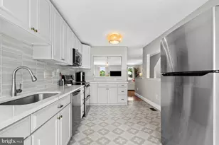 1102 Lenape Ln, Conshohocken, PA 19428 - Photo 15