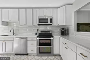 1102 Lenape Ln, Conshohocken, PA 19428 - Photo 13