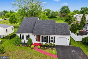 105 Abbey Dr, Royersford, PA 19468 - Photo 1