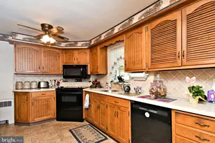561 Park Ave, Harleysville, PA 19438 - Photo 11