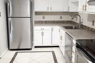 180 Deer Run Ct, Royersford, PA 19468 - Photo 7
